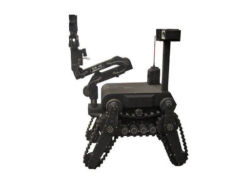 双臂排爆机器人